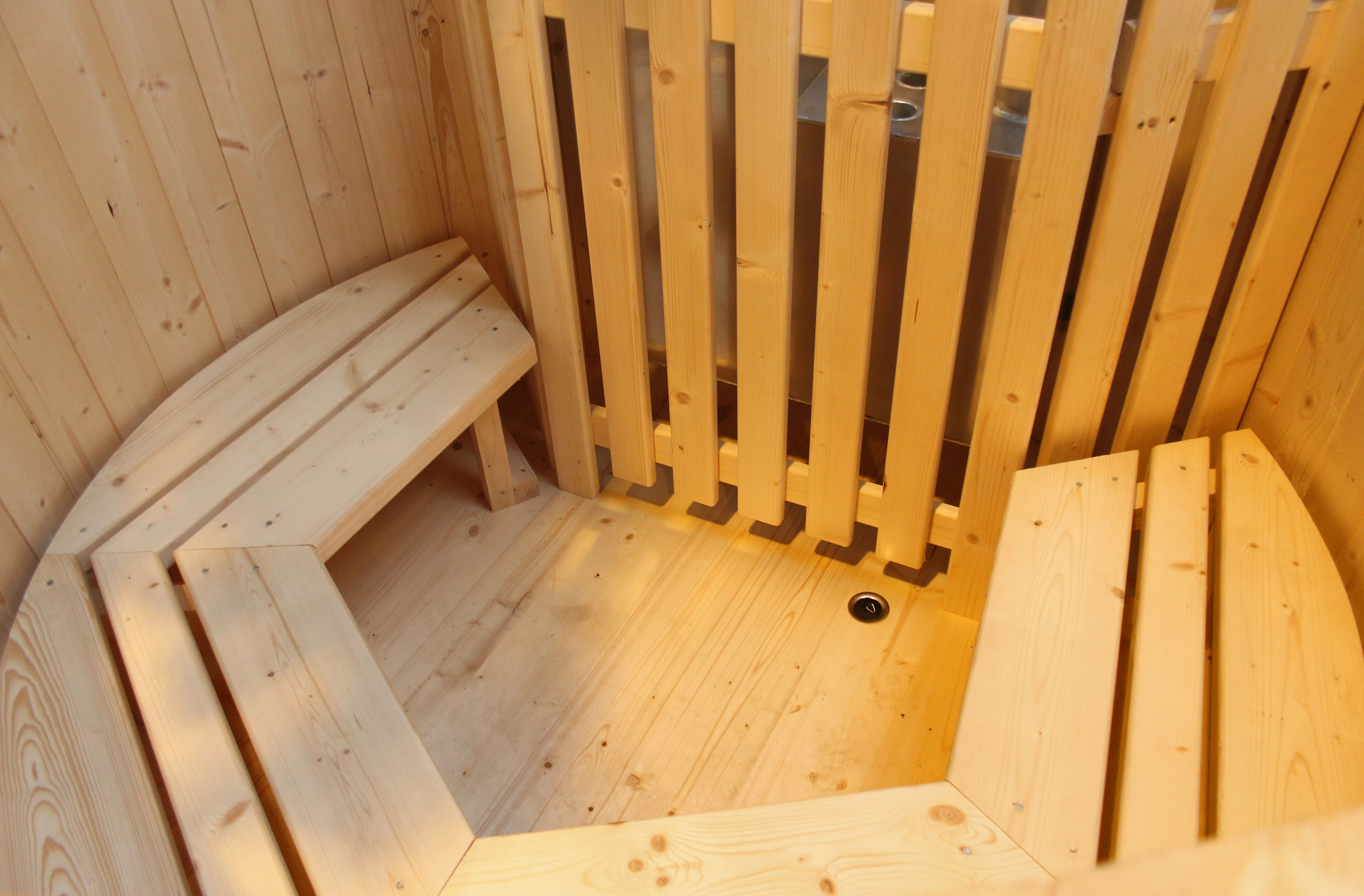 hot-tub-03